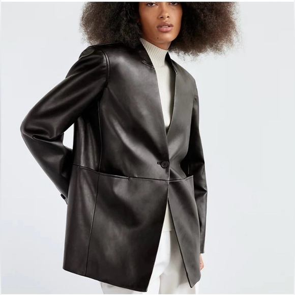 Aritzia Babaton Lauch Blazer SMOKY EMERALD
GREEN Size Small Faux Leather - Picture 2 of 10